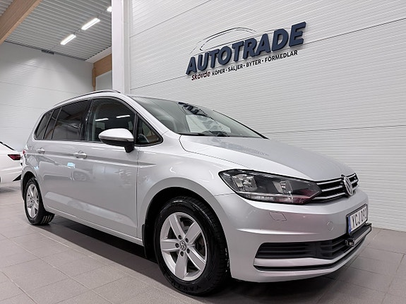 Volkswagen Touran 4 of 19