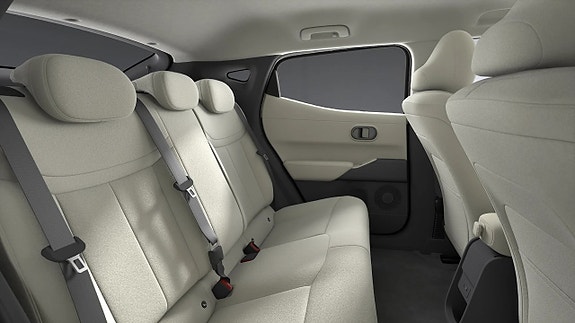 Hyundai IONIQ 7 of 8