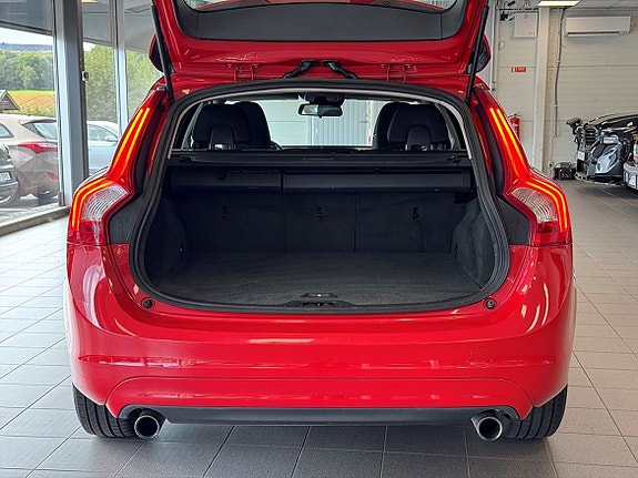 Volvo V60 18 of 18