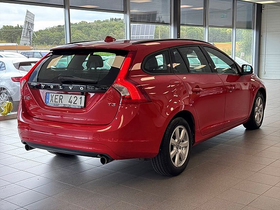 Volvo V60 3 of 18
