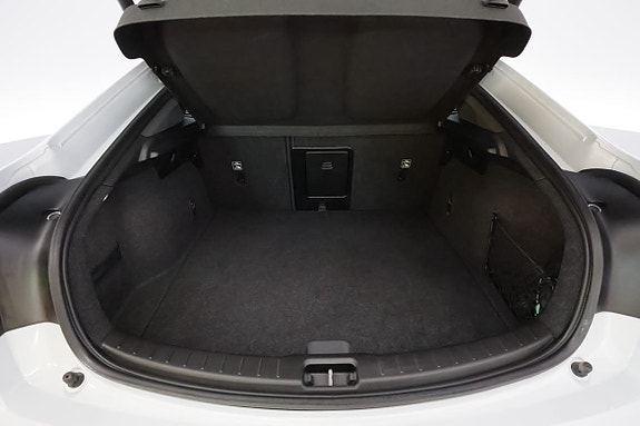 Polestar 2 10 of 18