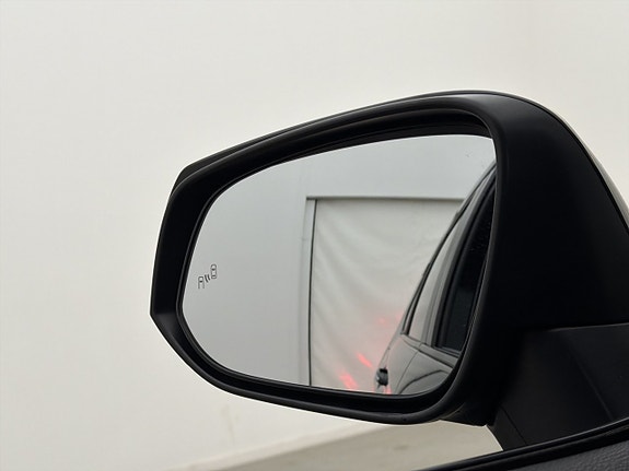 Toyota RAV4 19 of 30