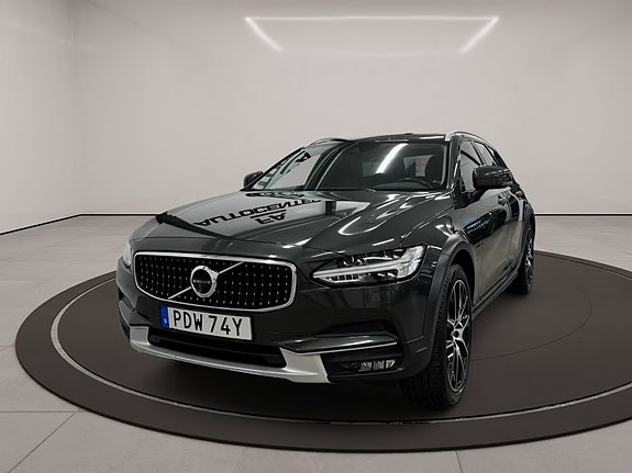 Volvo V90 Cross Country 19 of 19