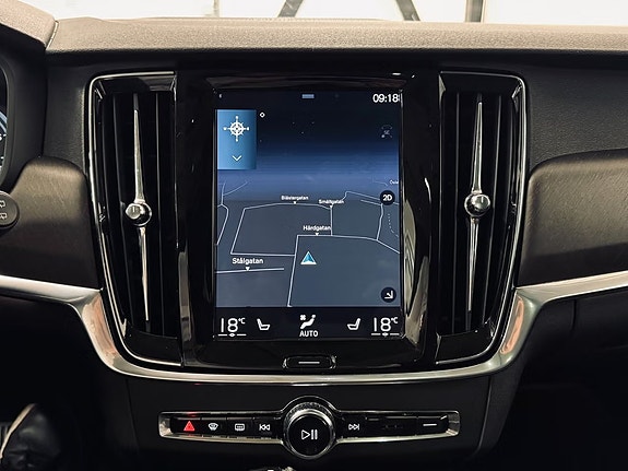 Volvo V90 Cross Country 15 of 19