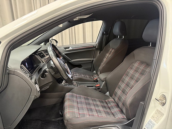 Volkswagen Golf I 7 of 13