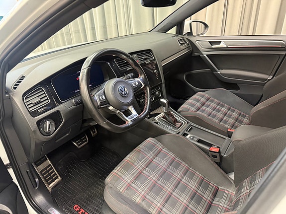 Volkswagen Golf I 6 of 13