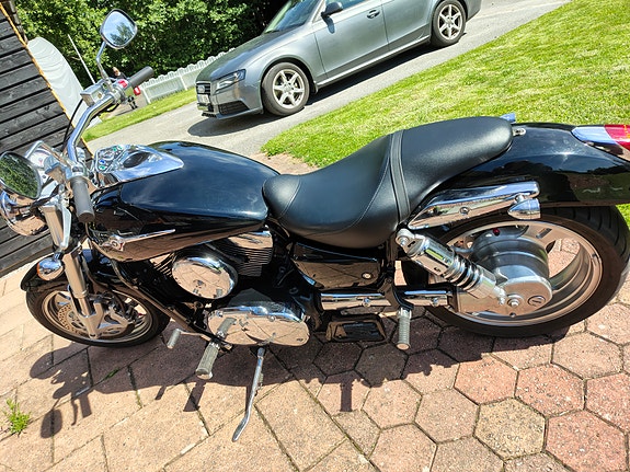 Kawasaki Vulcan 1600 Mean Streak 3 of 14