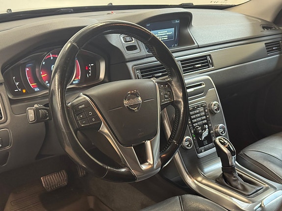 Volvo XC70 19 of 21