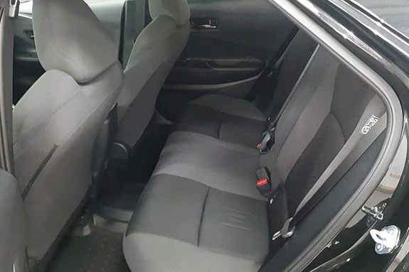 Toyota C-HR 10 of 11