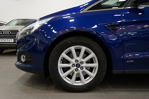 Ford S-MAX 8 of 24