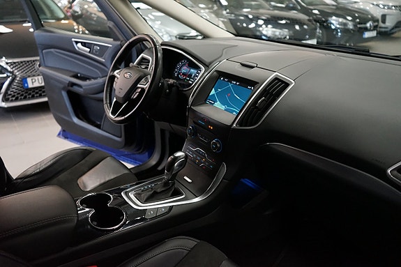Ford S-MAX 11 of 24