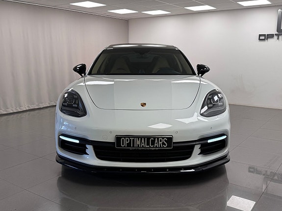 Porsche Panamera 4S 3 of 19