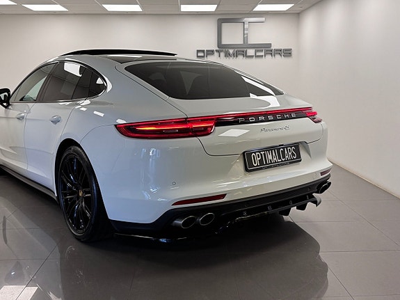 Porsche Panamera 4S 19 of 19