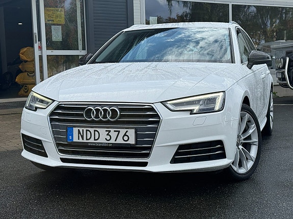 Audi A4 2 of 15