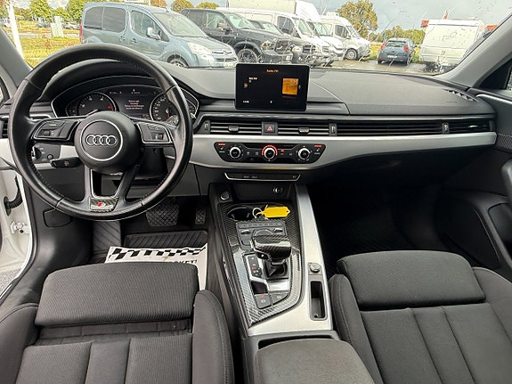 Audi A4 11 of 15