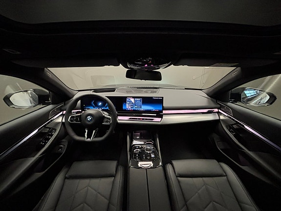 BMW i5 15 of 25