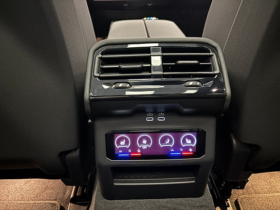 BMW i5 13 of 25