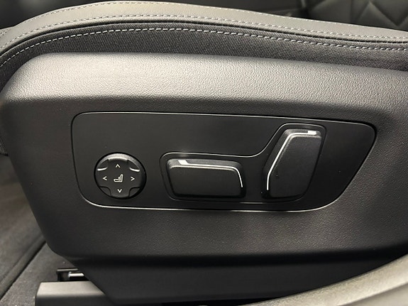 BMW i5 17 of 25
