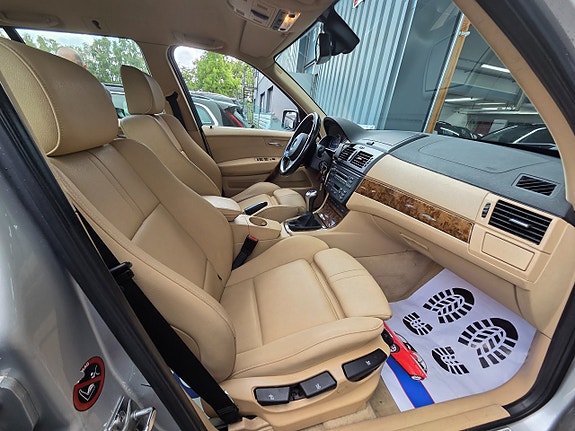 BMW X3 9 of 16