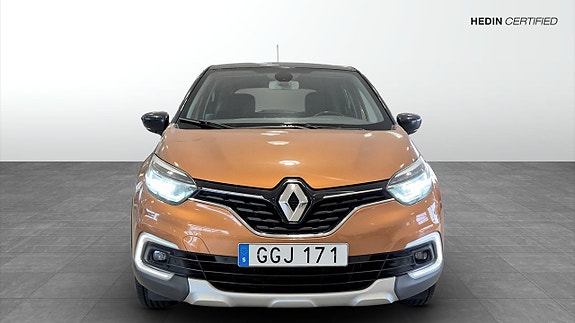 Renault Captur 2 of 12