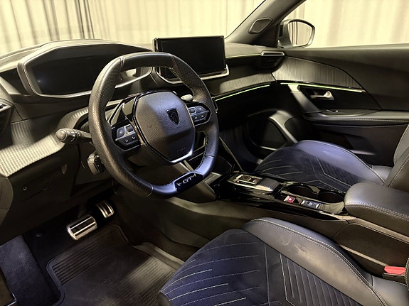 Peugeot 2008 8 of 16