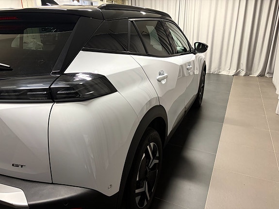 Peugeot 2008 4 of 16