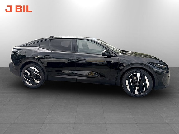 Peugeot 408 4 of 14