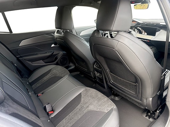 Peugeot 408 7 of 14