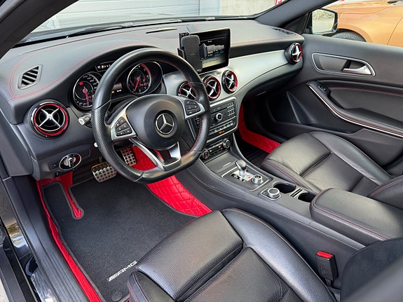 Mercedes-Benz GLA250+ 5 of 12