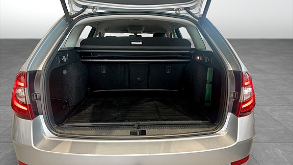 Skoda Octavia 14 of 15