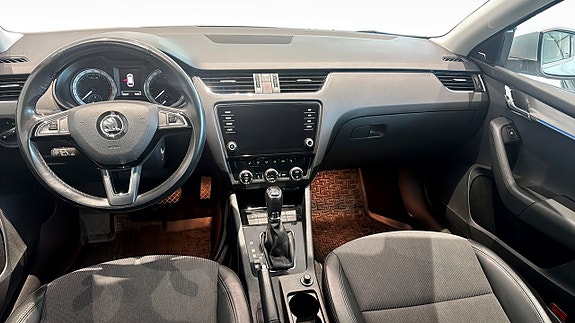 Skoda Octavia 12 of 15