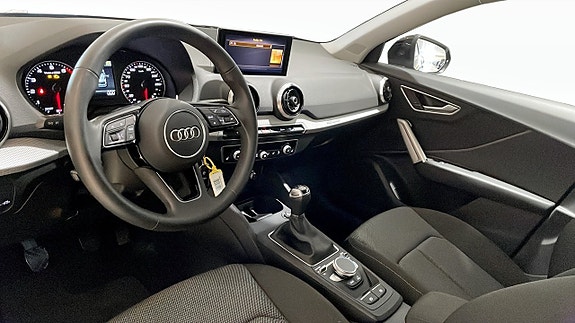 Audi Q2 7 of 12