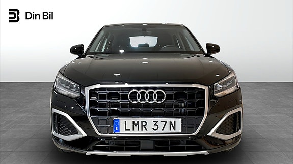 Audi Q2 4 of 12