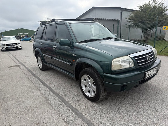 Suzuki Grand Vitara 4 of 27