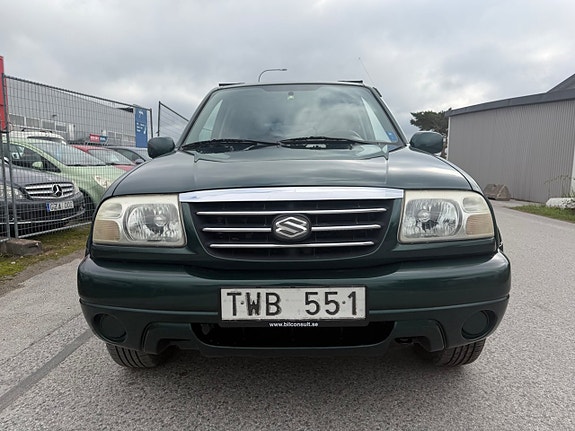 Suzuki Grand Vitara 23 of 27