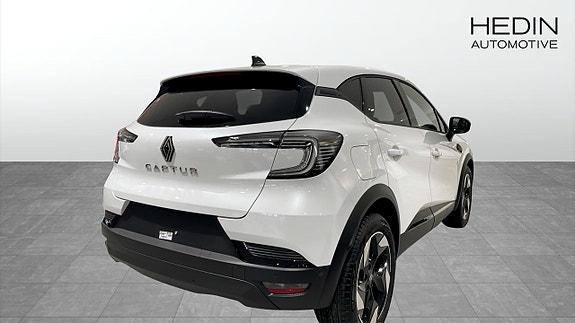 Renault Captur 2 of 14