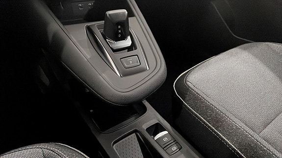 Renault Captur 13 of 14