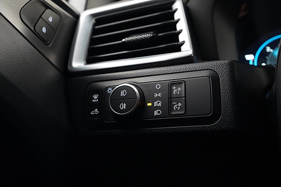 Volkswagen Amarok 11 of 27