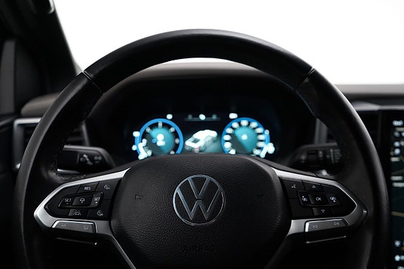 Volkswagen Amarok 10 of 27