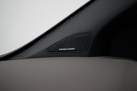 Volkswagen Amarok 17 of 27