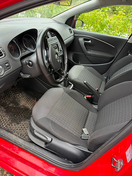 Volkswagen Polo 8 of 12