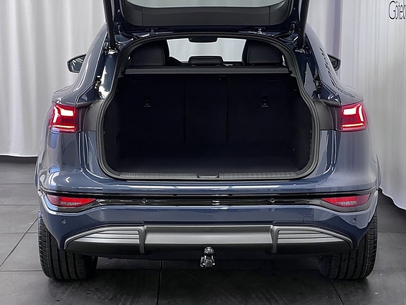 Audi Q6 e-tron 14 of 16