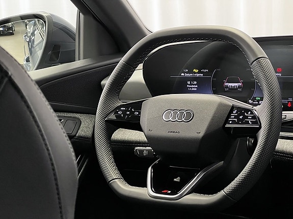 Audi Q6 e-tron 12 of 16