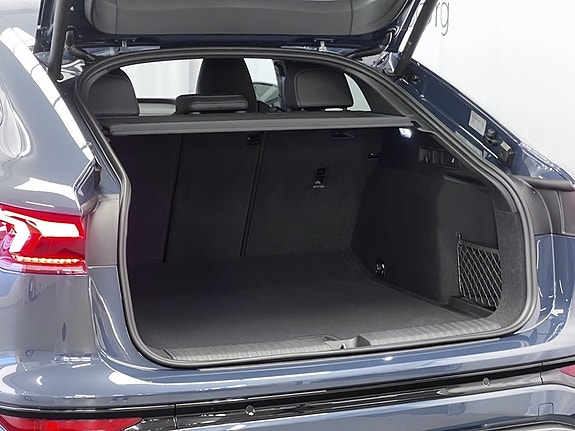 Audi Q6 e-tron 13 of 16