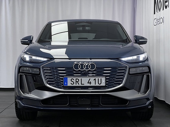 Audi Q6 e-tron 3 of 16