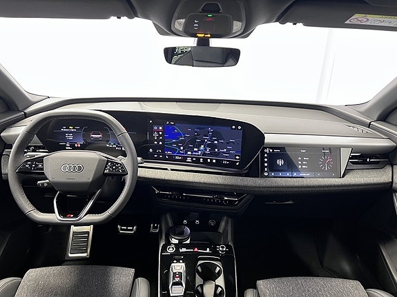 Audi Q6 e-tron 11 of 16