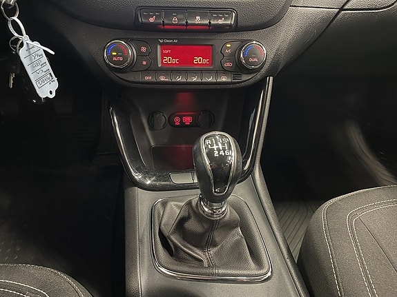 Kia Ceed 16 of 22