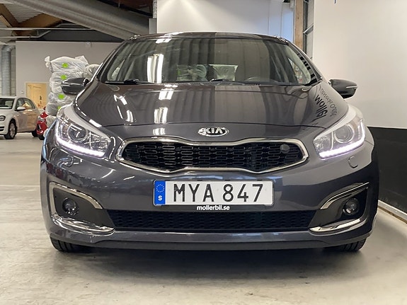Kia Ceed 3 of 22