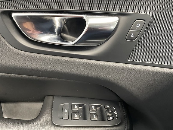 Volvo XC60 20 of 26