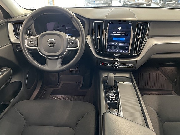 Volvo XC60 13 of 26